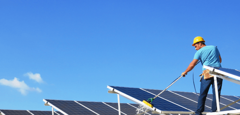 découvrez nos conseils et astuces pour l'entretien efficace de vos panneaux solaires. assurez la performance et la longévité de vos installations photovoltaïques grâce à nos recommandations pratiques.