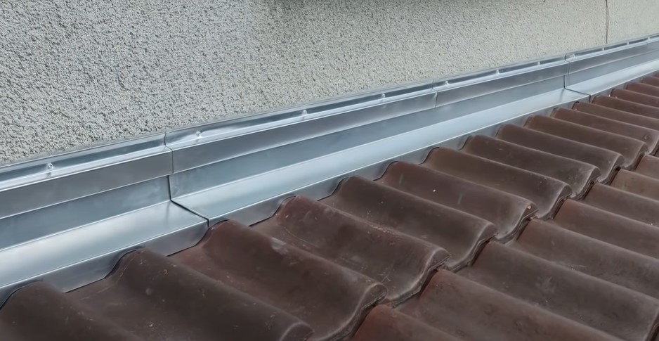 découvrez nos solutions d'étanchéité pour la liaison toit-mur. protégez votre bâtiment des infiltrations d'eau et des problèmes d'humidité grâce à des techniques innovantes et durables. assurez la longévité de votre toiture et de vos murs avec nos conseils et produits adaptés.