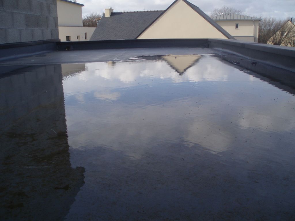 découvrez les meilleures solutions d'évacuation pour votre toit terrasse. protégez votre bâtiment contre les infiltrations d'eau et assurez une drainage efficace grâce à nos conseils d'experts et nos produits adaptés.