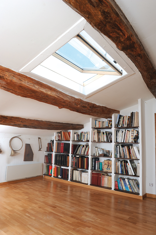 découvrez les avantages des fenêtres de toit : luminosité, ventilation et esthétique. transformez votre espace sous les combles en une pièce agréable et fonctionnelle grâce à nos solutions adaptées.