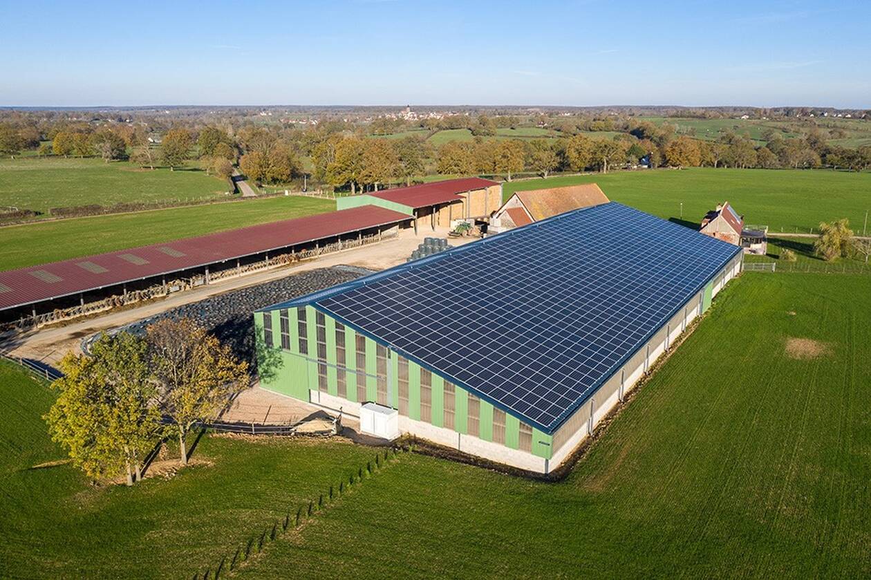 découvrez nos solutions de financement photovoltaïque adaptées à vos besoins. investissez dans l'énergie solaire et réduisez vos factures tout en contribuant à la transition énergétique. profitez des aides et des subventions disponibles pour un projet rentable et écologique.