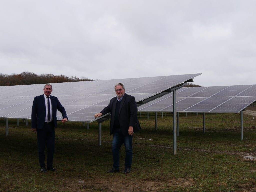 découvrez des solutions de financement photovoltaïque adaptées à vos besoins pour valoriser votre investissement dans l'énergie solaire. profitez d'aides financières, de prêts avantageux et d'options flexibles pour rendre votre projet accessible et rentable.