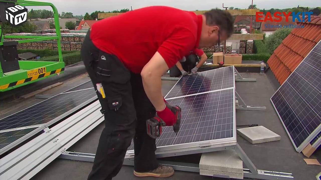 découvrez nos solutions innovantes pour la fixation de panneaux solaires sur toits plats, garantissant une installation sécurisée et optimisée pour maximiser l'efficacité énergétique de votre toiture.