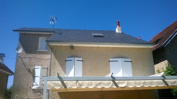 découvrez tout sur l'avant-toit, un élément architectural essentiel qui protège vos murs des intempéries tout en ajoutant du style à votre maison. apprenez ses avantages, matériaux et designs tendances pour améliorer l'esthétique et la durabilité de votre habitat.