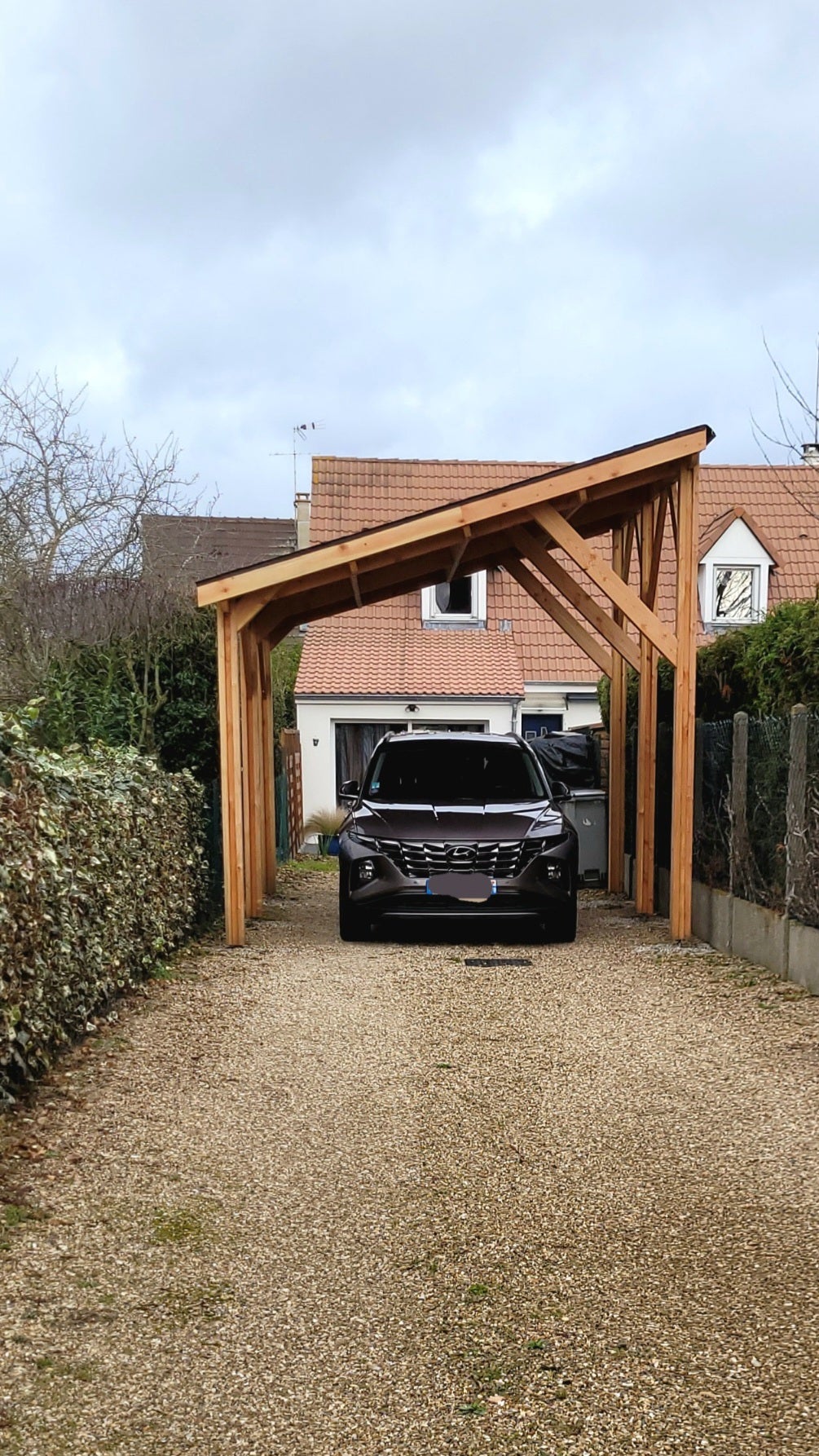 découvrez notre garage monopente, une solution pratique et esthétique pour abriter votre véhicule tout en optimisant l'espace. idéal pour tous vos besoins de rangement, notre garage offre durabilité et style à un prix compétitif.