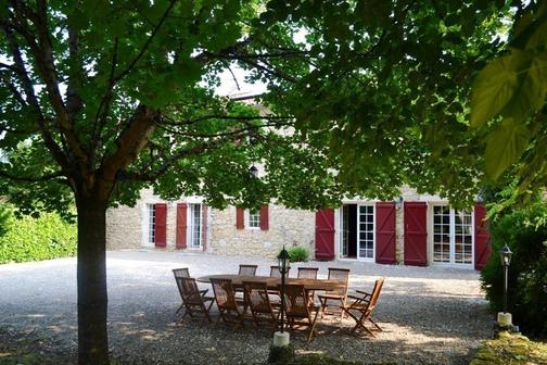 découvrez la gerbière, un incontournable de l'agriculture qui protège le sol et favorise la biodiversité. apprenez-en plus sur ses différentes variétés, ses bienfaits écologiques et son utilisation dans les pratiques agricoles durables.