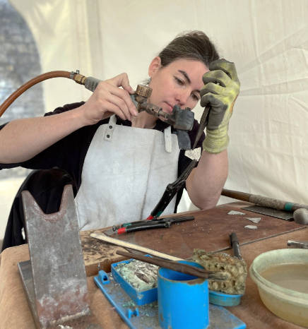 découvrez notre collection de girouettes artisanales, alliant tradition et savoir-faire. chaque pièce unique embellit votre jardin tout en ajoutant une touche de charme rustique. parfaites pour indiquer la direction du vent avec élégance.