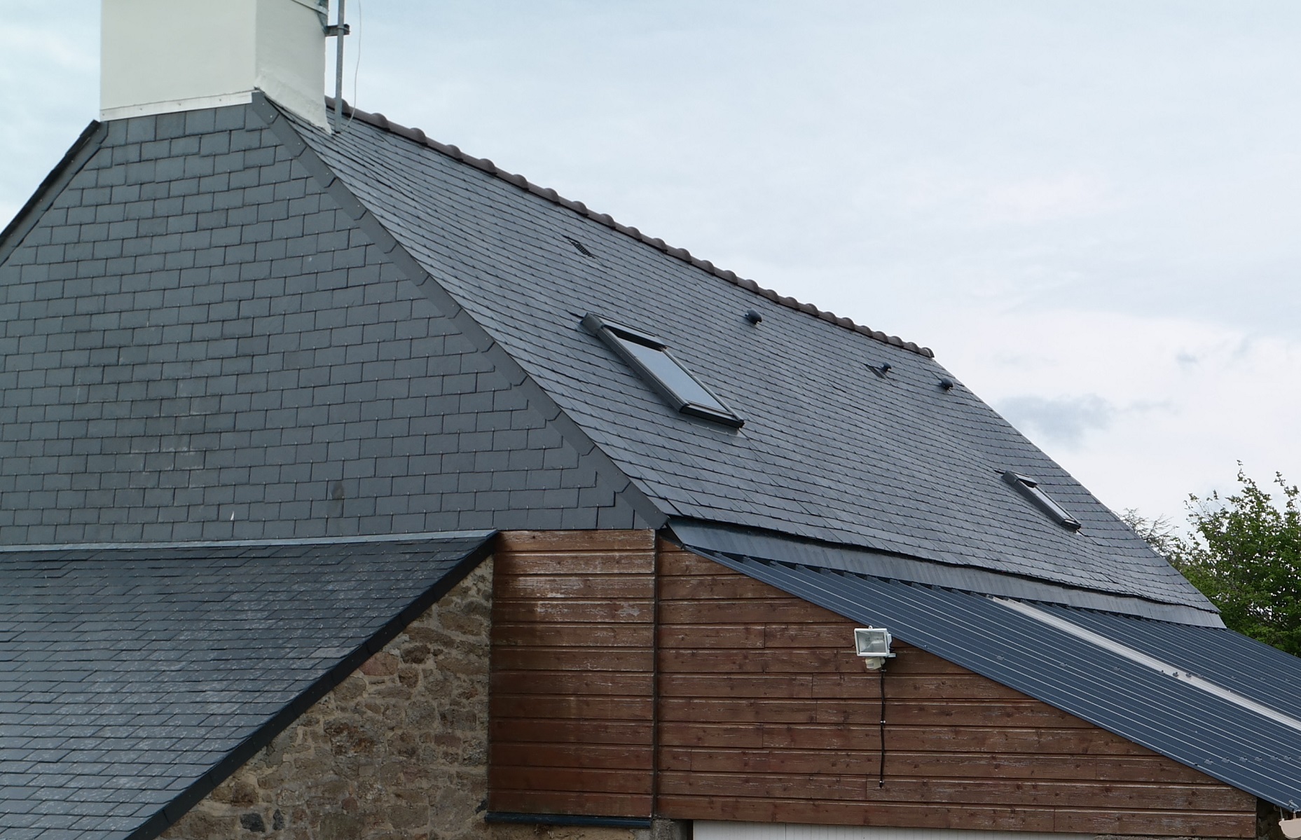 découvrez comment la gondole de toit révolutionne le transport et l'accès en hauteur, alliant sécurité et efficacité pour vos projets de construction et de maintenance. améliorez votre expérience avec cet équipement innovant.