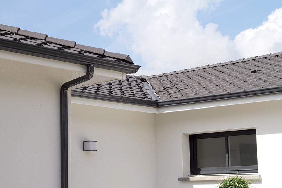 découvrez l'importance des gouttières pour protéger votre maison des intempéries. notre guide vous présente les différents types de gouttières, leurs avantages et conseils d'installation pour assurer une toiture efficace et durable.