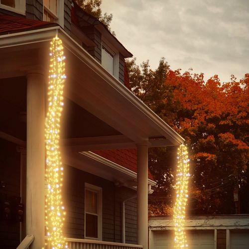 découvrez notre guirlande toit élégante et festive, parfaite pour embellir vos soirées en extérieur. idéale pour les fêtes, les mariages ou les événements, elle apportera une ambiance chaleureuse à vos espaces. facile à installer, notre guirlande saura illuminer vos moments inoubliables.