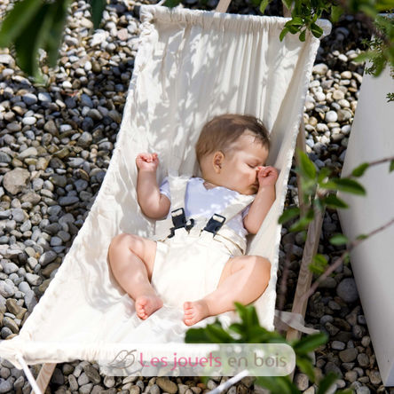 découvrez le hamac toisé, un accessoire de détente innovant qui combine confort et style. parfait pour un moment de relaxation dans votre jardin ou à l'intérieur, il vous offre un espace cosy et chaleureux pour profiter de vos lectures ou de la nature.