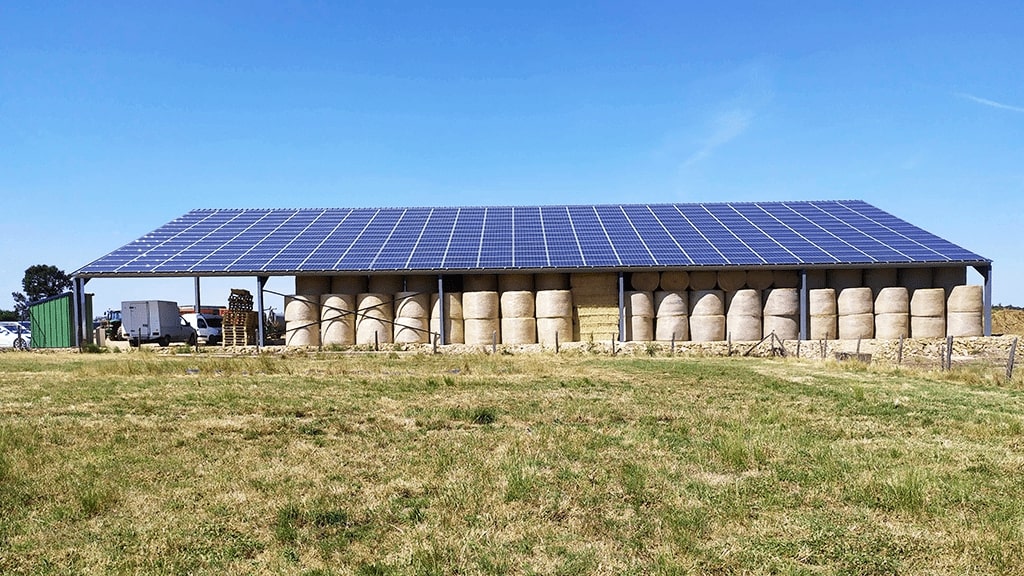 découvrez les avantages du hangar photovoltaïque, une solution innovante qui combine espace de stockage et production d'énergie solaire. optimisez vos ressources tout en réduisant votre empreinte carbone.