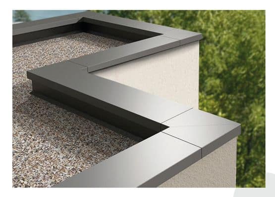 découvrez tout ce qu'il faut savoir sur la hauteur des toits plats : normes, avantages et conseils pour une construction réussie.