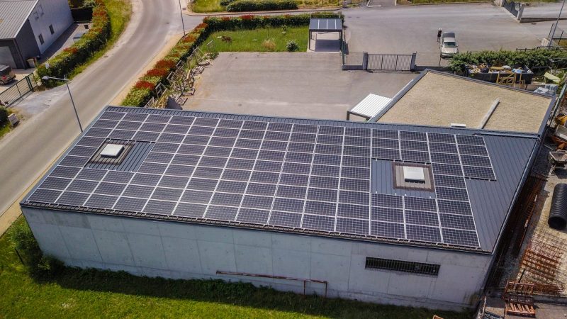 découvrez l'impact des toits photovoltaïques sur votre consommation et facturation grâce au compteur linky. apprenez comment ces systèmes d'énergie renouvelable peuvent optimiser votre production d'électricité et réduire vos coûts, tout en contribuant à la transition énergétique.