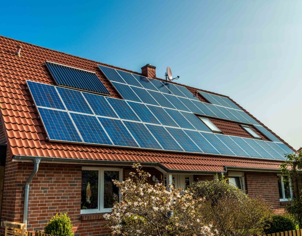 découvrez l'impact des toits photovoltaïques sur votre facture d'électricité avec le compteur linky. optimisez votre consommation énergétique et contribuez à la transition énergétique tout en faisant des économies.