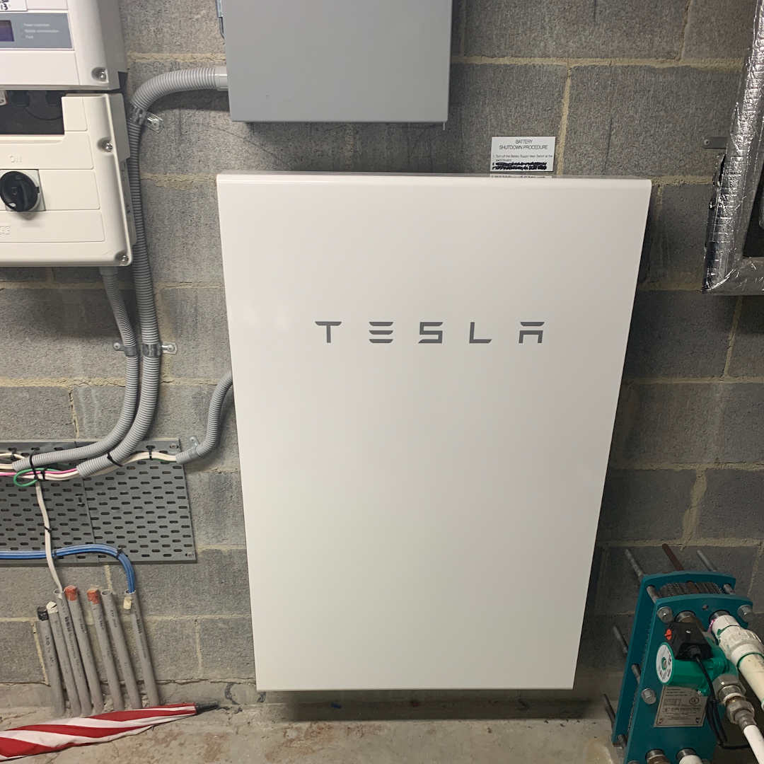 découvrez nos services d'installation de tesla powerwall, la solution idéale pour optimiser votre autonomie énergétique. profitez d'une énergie durable et fiable tout en réduisant vos coûts grâce à nos experts qualifiés. contactez-nous dès aujourd'hui pour une installation professionnelle et sécurisée.