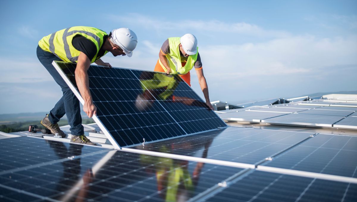 découvrez comment installer des panneaux solaires chez vous pour profiter d'une énergie propre et renouvelable. suivez notre guide étape par étape et réduisez votre facture d'électricité tout en contribuant à la protection de l'environnement.