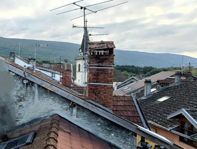 découvrez comment installer votre antenne tv facilement et rapidement. suivez notre guide étape par étape pour recevoir les chaînes de télévision en clair, sans abonnement. profitez d'une réception optimale et d'une qualité d'image exceptionnelle !