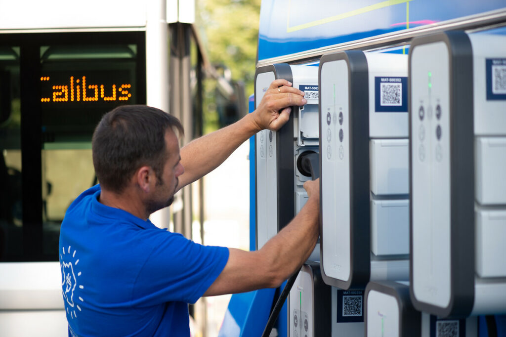 découvrez comment l'intégration des énergies renouvelables transforme notre approche énergétique, favorisant une transition vers un avenir durable et respectueux de l'environnement.