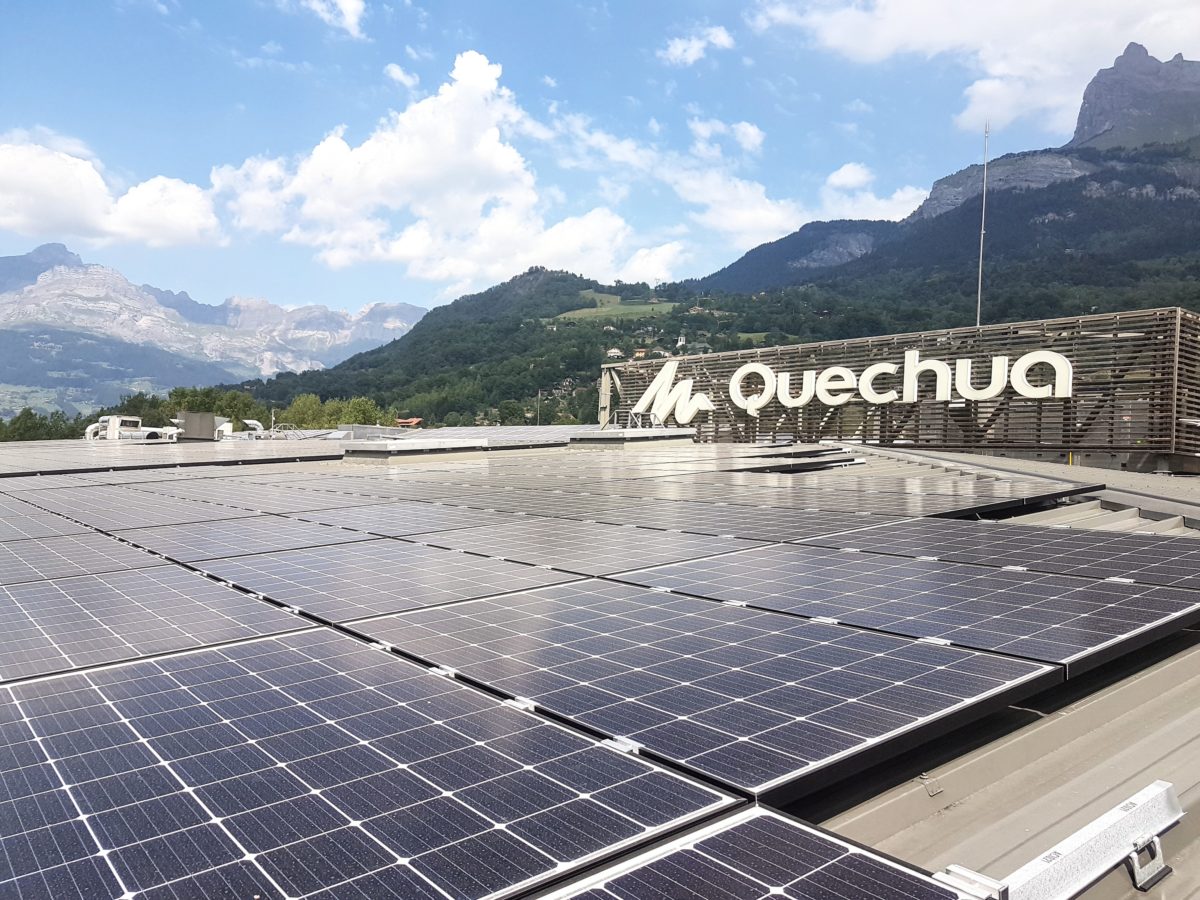 découvrez comment investir dans l'énergie photovoltaïque en haute-savoie. profitez des avantages économiques et environnementaux que cette solution durable offre, tout en bénéficiant des aides locales et nationales. transformez votre propriété en source d'énergie renouvelable et contribuez à la transition énergétique.