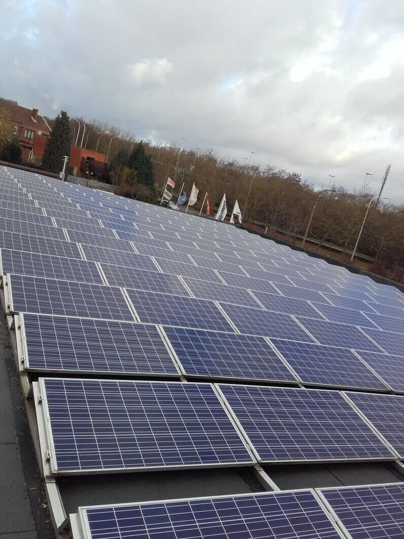 découvrez comment l'investissement dans des panneaux photovoltaïques peut transformer votre consommation d'énergie en réduisant vos factures et en contribuant à la transition énergétique. optimisez votre rendement grâce à des solutions durables et rentables.