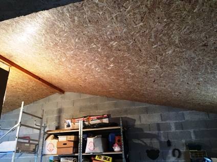 découvrez l'importance de l'isolation du toit de votre garage pour améliorer l'efficacité énergétique de votre maison. apprenez les meilleures techniques et matériaux pour une isolation efficace, garantissant confort et économies d'énergie.