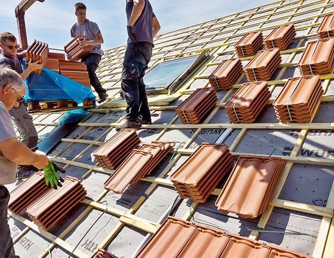 découvrez nos solutions d'isolation pour toitures à lyon. améliorez le confort de votre maison tout en réduisant vos dépenses énergétiques grâce à notre expertise en isolation. obtenez un devis gratuit et profitez d'un service de qualité.