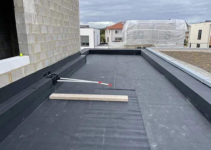 découvrez comment l'isolation de toit plat peut améliorer l'efficacité énergétique de votre maison. optimisez votre confort intérieur et réduisez vos factures d'énergie grâce à des techniques modernes et des matériaux performants.