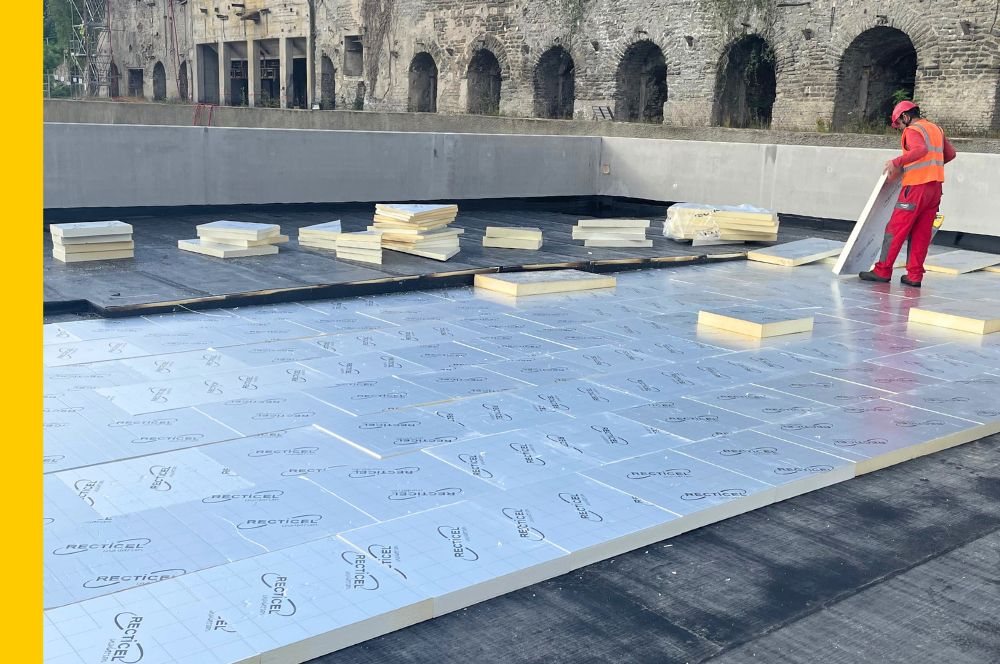 découvrez les meilleures solutions d'isolation pour votre toit terrasse. améliorez le confort thermique de votre maison et réduisez vos dépenses énergétiques grâce à nos conseils et astuces sur les matériaux adaptés et les techniques d'isolation efficaces.