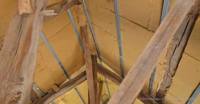 optimisez le confort de votre maison avec notre service d'isolation de toiture. découvrez les avantages d'une meilleure isolation, réduisez vos factures d'énergie et préservez la chaleur en hiver comme la fraîcheur en été. contactez-nous pour une évaluation gratuite de votre toiture !