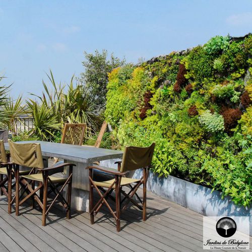 découvrez les bienfaits d'un jardin de toit : un espace vert en hauteur qui améliore votre qualité de vie, favorise la biodiversité et offre un refuge paisible en pleine ville.