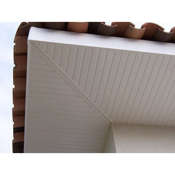 découvrez le lambris pvc extérieur, une solution esthétique et durable pour habiller vos façades et terrasses. résistant aux intempéries et facile d'entretien, il offre une large gamme de styles et de couleurs pour embellir votre espace extérieur tout en protégeant votre habitat.