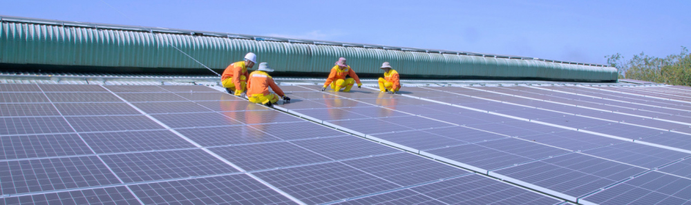 découvrez la loi énergie climat et son impact sur le développement des installations photovoltaïques en france. informez-vous sur les initiatives visant à promouvoir les énergies renouvelables et à réduire l'empreinte carbone.