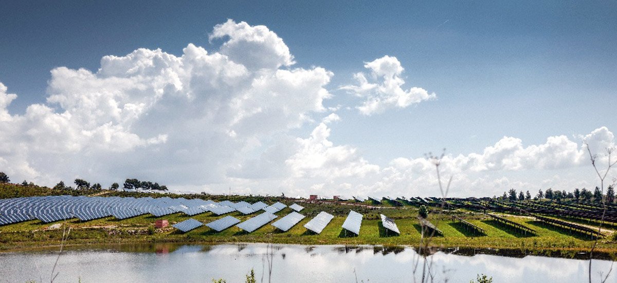 découvrez la loi énergie climat et son impact sur le développement des installations photovoltaïques en france. informez-vous sur les mesures incitatives, les objectifs de transition énergétique et comment profiter de l'énergie solaire pour un avenir durable.