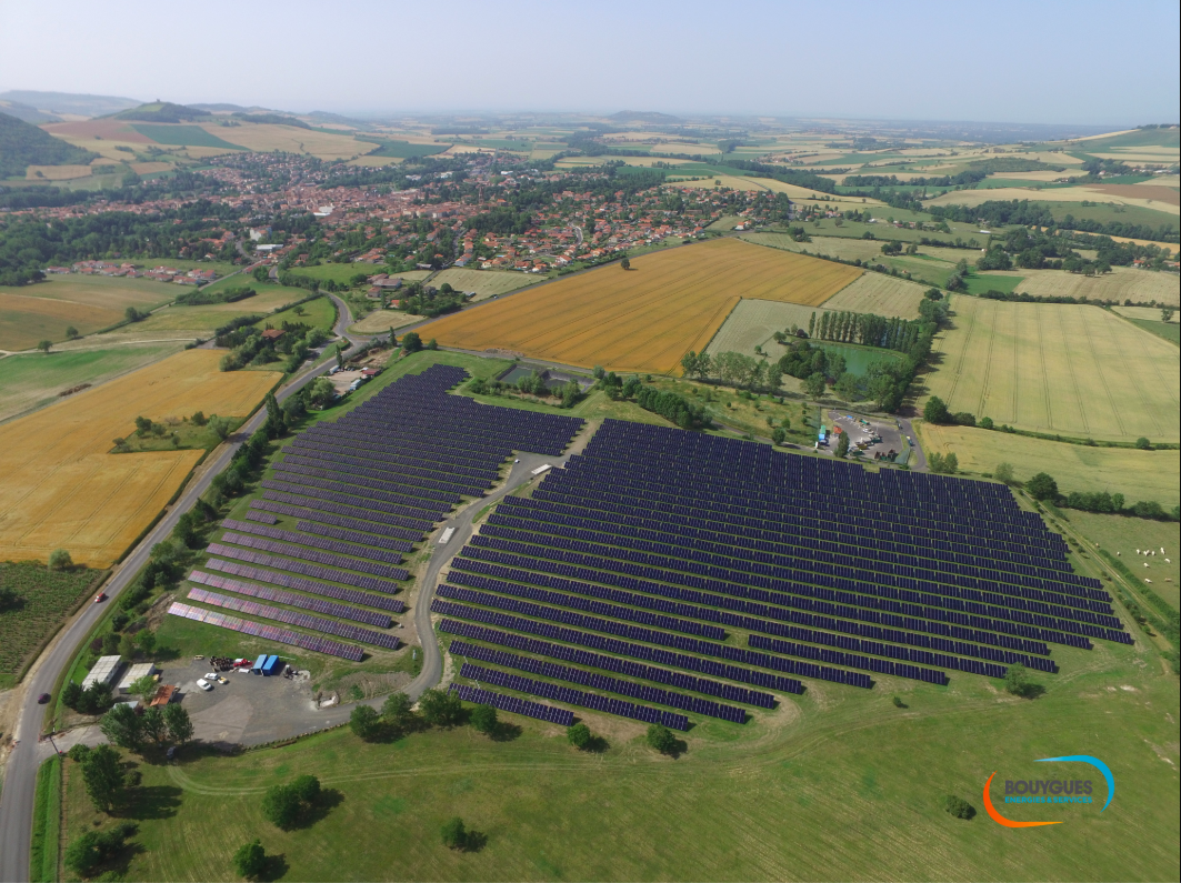 découvrez des solutions de location de panneaux photovoltaïques dans le puy-de-dôme. profitez d'une énergie verte et réduisez vos factures d'électricité tout en préservant l'environnement. contactez-nous pour obtenir des conseils personnalisés et des offres adaptées à vos besoins.