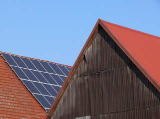 découvrez comment louer un toit photovoltaïque pour produire votre propre énergie solaire et réduire vos factures d'électricité. bénéficiez d'une solution écologique et rentable sans investissement initial.