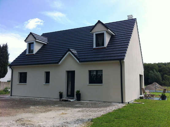 découvrez notre sélection de maisons en ardoise, alliant élégance et durabilité. explorez des designs uniques qui s'intègrent parfaitement dans leur environnement, tout en offrant une isolation optimale et une esthétique moderne.