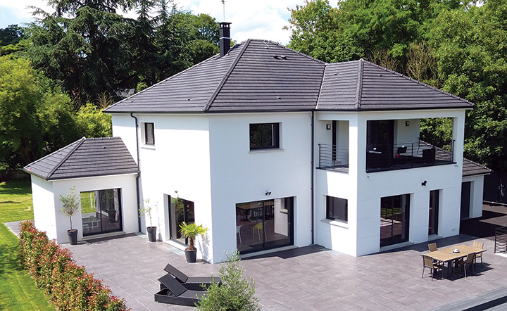 découvrez l'élégance intemporelle des maisons en ardoise. alliant esthétique et durabilité, ces maisons offrent des toitures en ardoise qui résistent aux intempéries tout en ajoutant une touche de charme à votre habitation. explorez nos conseils pour choisir et entretenir votre maison ardoise.