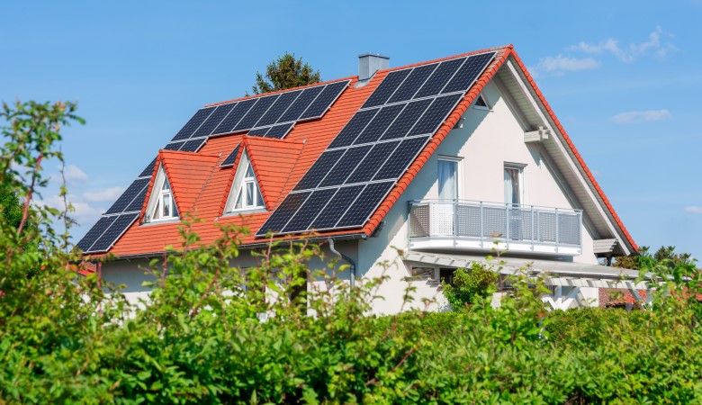 découvrez comment optimiser l'énergie de votre maison grâce à l'installation de panneaux photovoltaïques. profitez d'une source d'énergie renouvelable, réduisez vos factures et contribuez à un avenir durable.