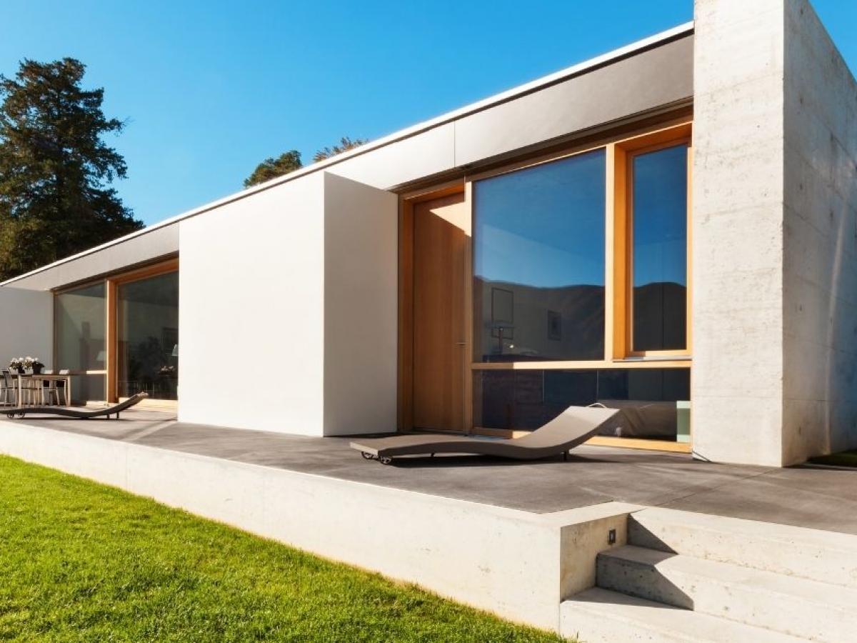 découvrez notre maison moderne avec toit plat, un espace de vie élégant alliant design contemporain et fonctionnalité. profitez d'intérieurs lumineux et d'une ambiance aérienne, parfaitement adaptés à un mode de vie moderne.