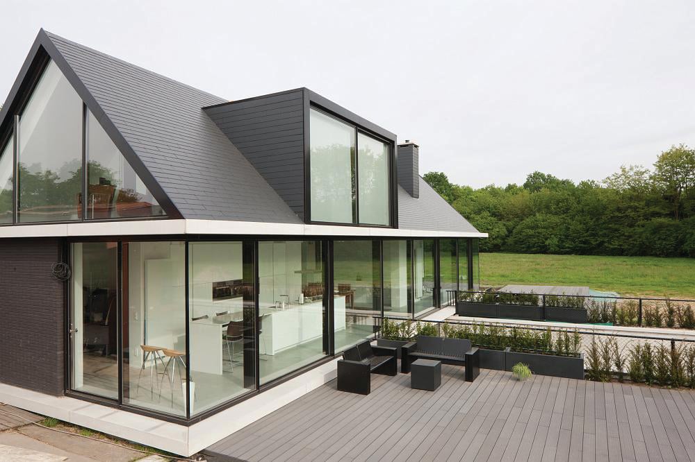 découvrez l'élégance et la durabilité de la maison ardoise, un concept architectural qui allie style contemporain et matériaux naturels. explorez nos designs uniques et laissez-vous inspirer par des solutions écologiques pour votre habitat.