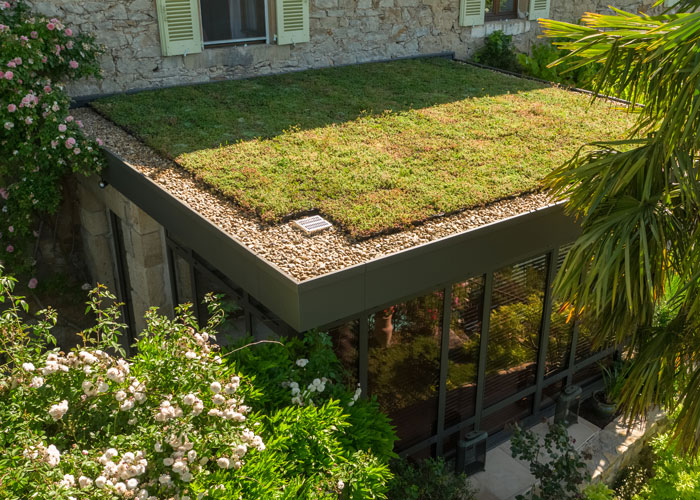 découvrez les avantages des toits végétaux : une solution écologique pour améliorer l'isolation, favoriser la biodiversité et embellir vos espaces urbains. adoptez un mode de vie durable avec des aménagements verts.
