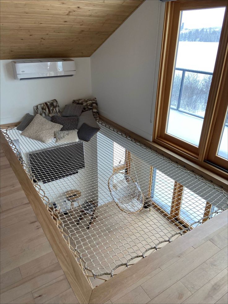 découvrez le charme et l'originalité d'une mezzanine sous toit, un espace de vie élégant et fonctionnel. aménagez votre intérieur en optimisant les volumes et en ajoutant une touche de convivialité à votre maison.