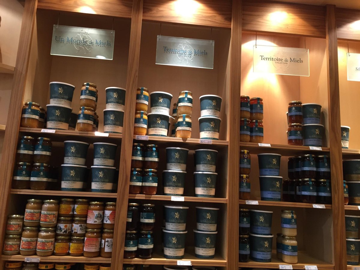 découvrez le véritable goût du miel à paris ! plongez dans une sélection artisanale de miels exquis, provenant des plus belles ruches de la région. que vous soyez amateur ou passionné, laissez-vous séduire par la douceur et la richesse des saveurs naturelles.
