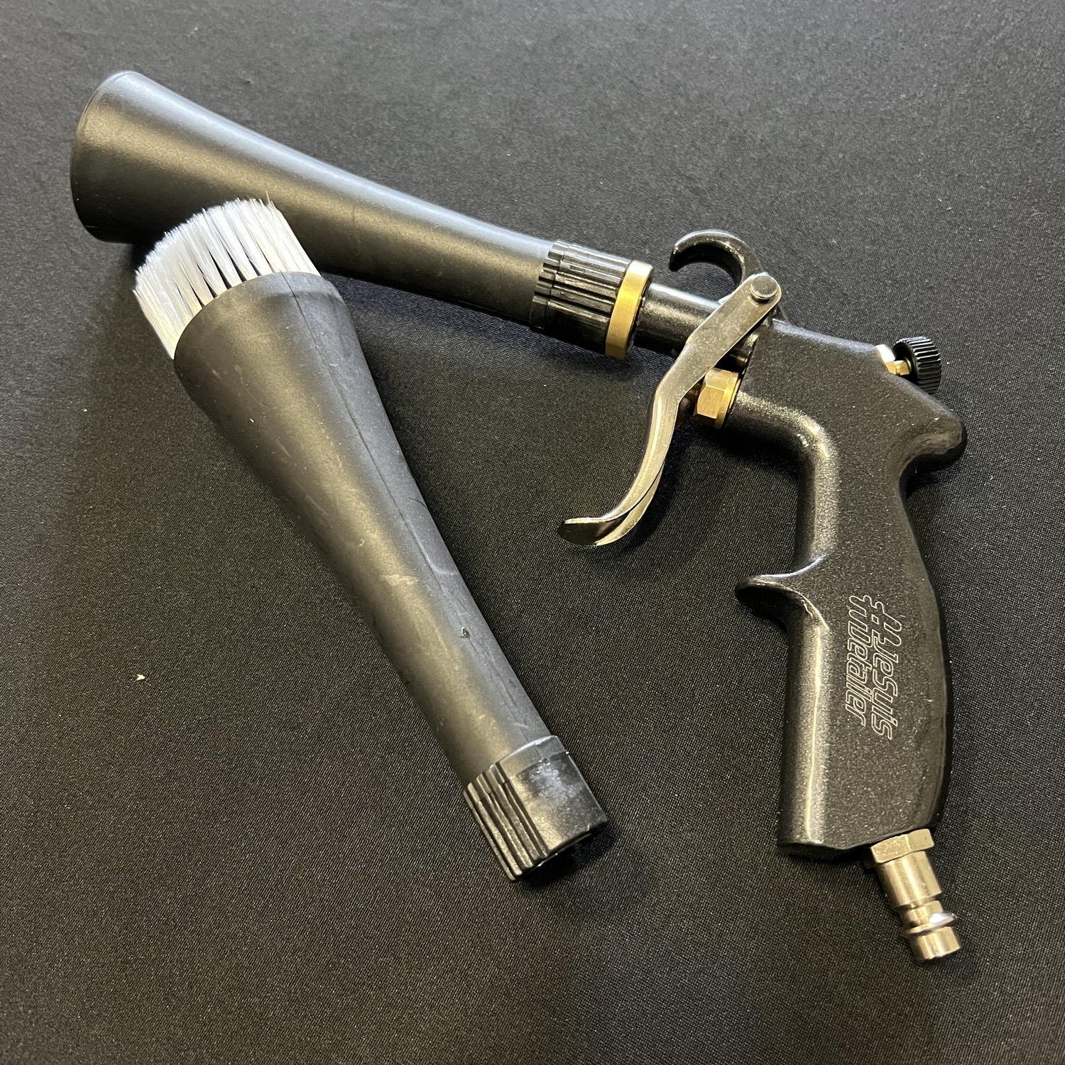 découvrez nos conseils et étapes simples pour nettoyer efficacement votre pistolet. assurez une performance optimale et une durabilité accrue de votre arme grâce à un entretien régulier et adapté. suivez nos recommandations pour un nettoyage en toute sécurité.