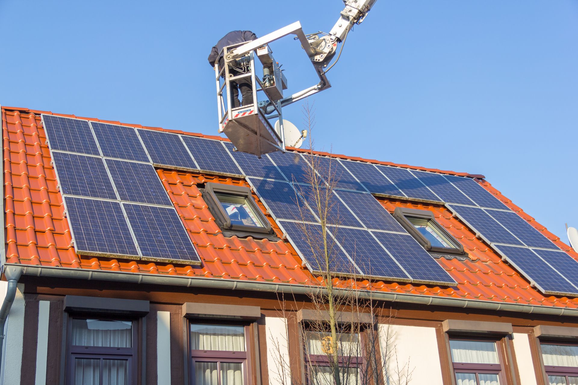 découvrez comment optimiser vos panneaux solaires pour maximiser leur efficacité et réduire votre facture d'énergie. profitez de conseils pratiques pour améliorer la performance de votre installation photovoltaïque.