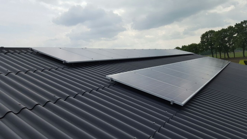 découvrez comment optimiser l'efficacité de vos panneaux solaires en plastique fibrociment. nos conseils pratiques vous aideront à maximiser la capture de l'énergie solaire tout en prolongeant la durée de vie de vos installations. transformez votre espace avec des solutions durables et performantes.