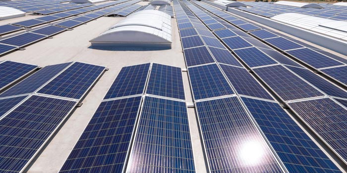 découvrez comment optimiser l'installation de panneaux solaires sur votre terrasse pour maximiser leur efficacité énergétique et réduire vos factures d'électricité. suivez nos conseils pratiques pour bénéficier au mieux de l'ensoleillement et améliorer la performance de votre système photovoltaïque.