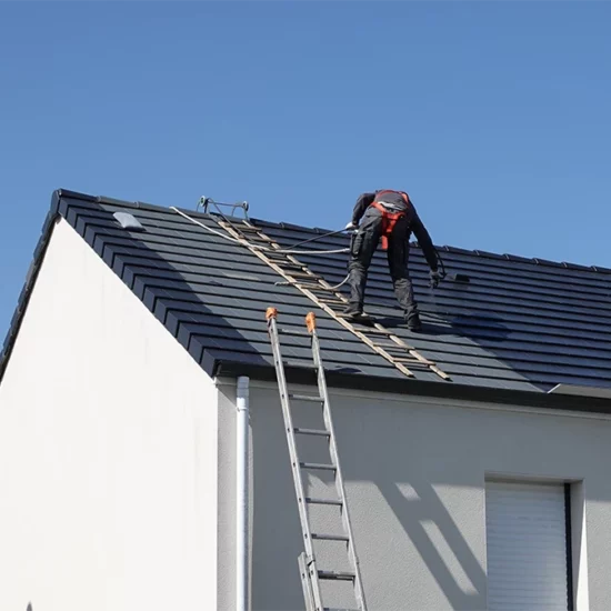 découvrez nos conseils essentiels pour optimiser la réfection de votre toiture. améliorez l'efficacité énergétique de votre maison tout en prolongeant la durée de vie de votre toit grâce à des techniques et des matériaux de qualité.