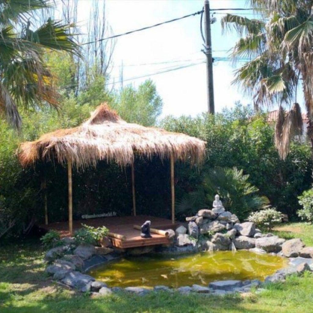 découvrez tout sur les toits en paille, une alternative écologique et esthétique pour vos constructions. apprenez les techniques de pose, les avantages de ce matériau durable et comment l'entretenir pour garantir une protection optimale contre les intempéries.